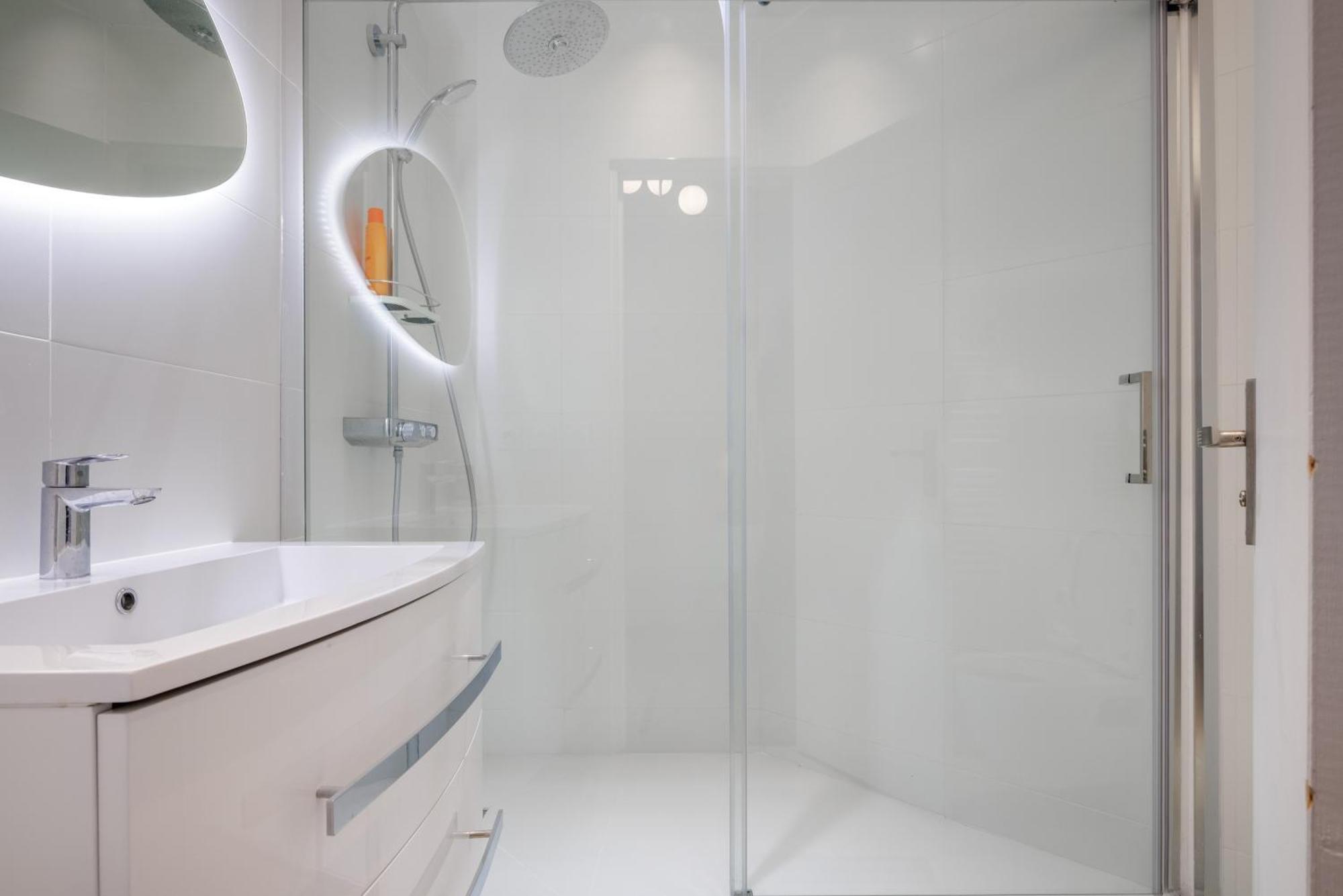 Chaleureux Appartement Pour 6Pers #4 Asnières Dış mekan fotoğraf